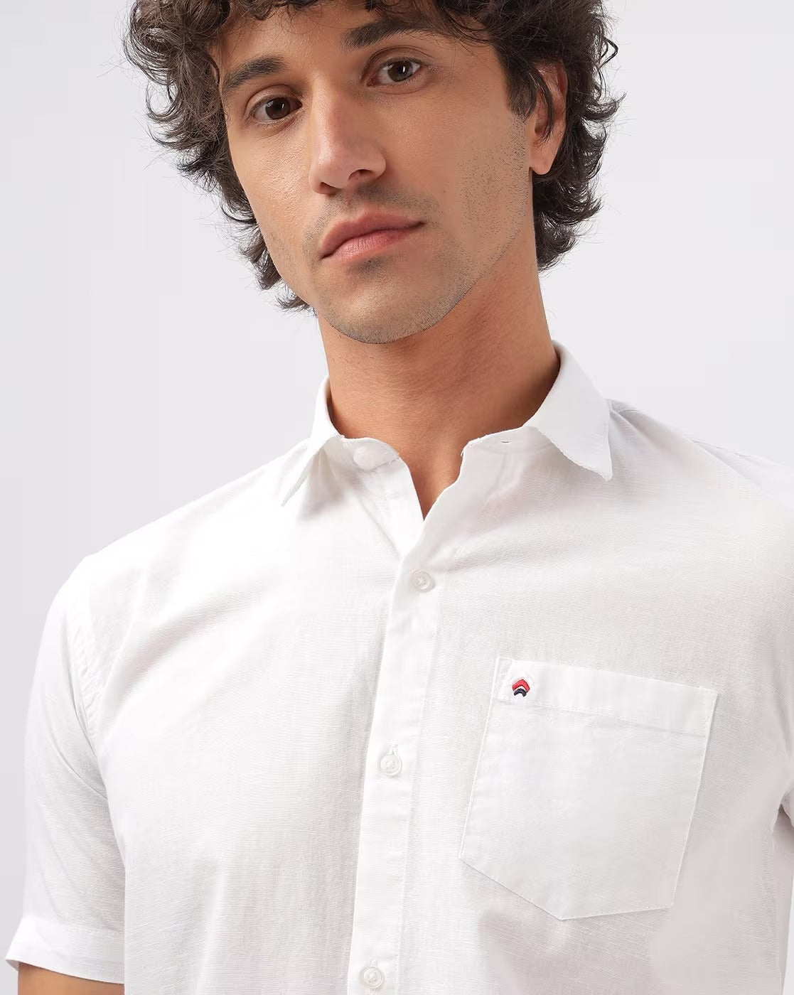 Men Slim Fit Shirt with Patch Pocket