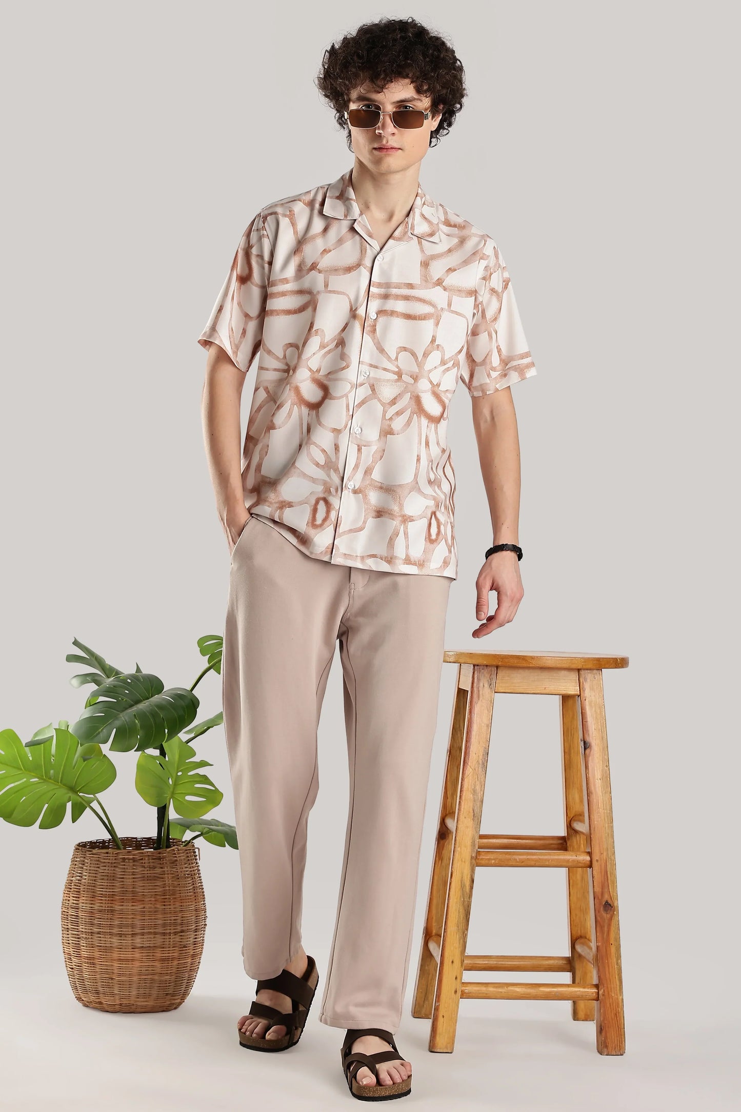 Biege flower printed short sleeve shirt