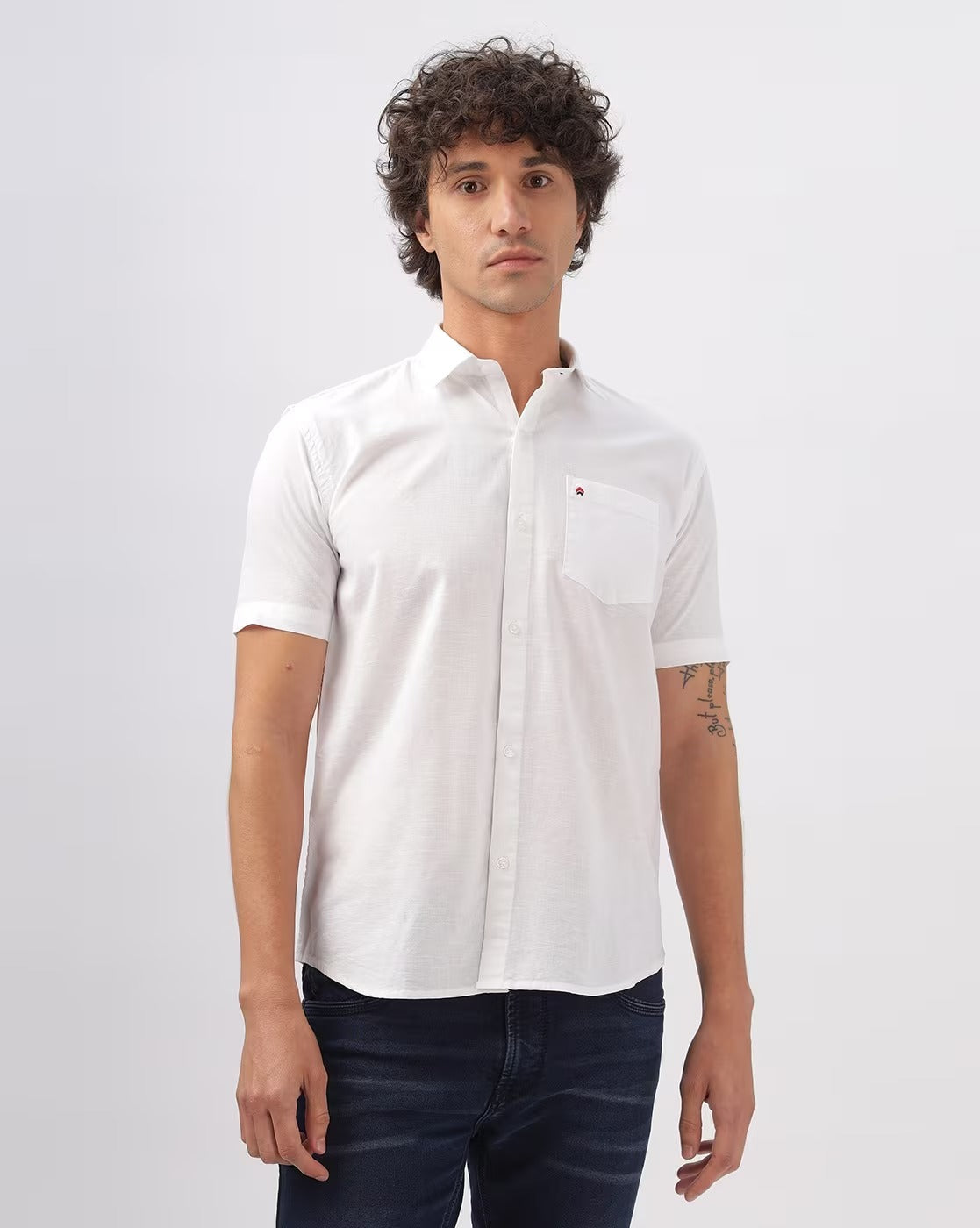 Men Slim Fit Shirt with Patch Pocket