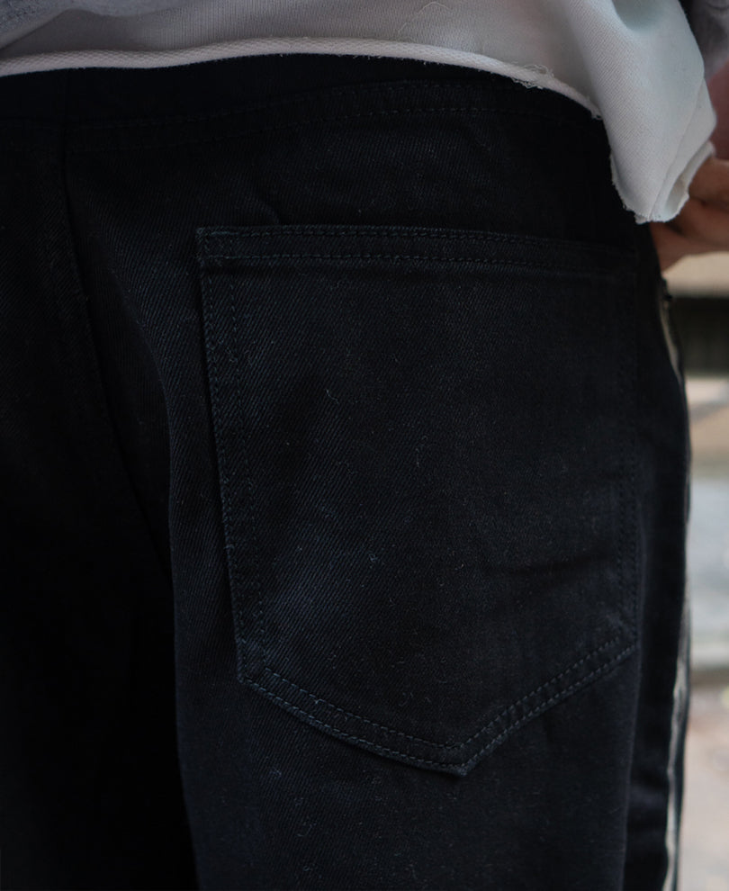 Black Contrast Detail Baggy Jeans