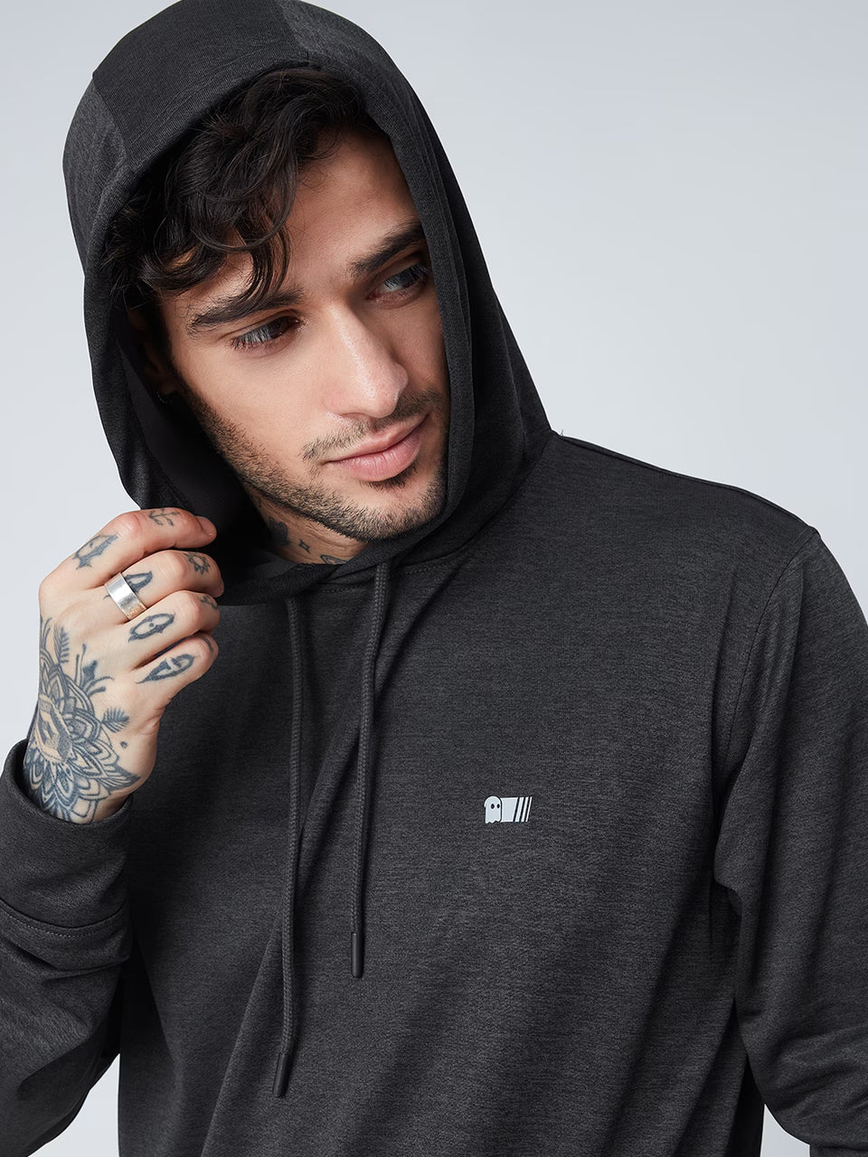 Solids: Black Grindle