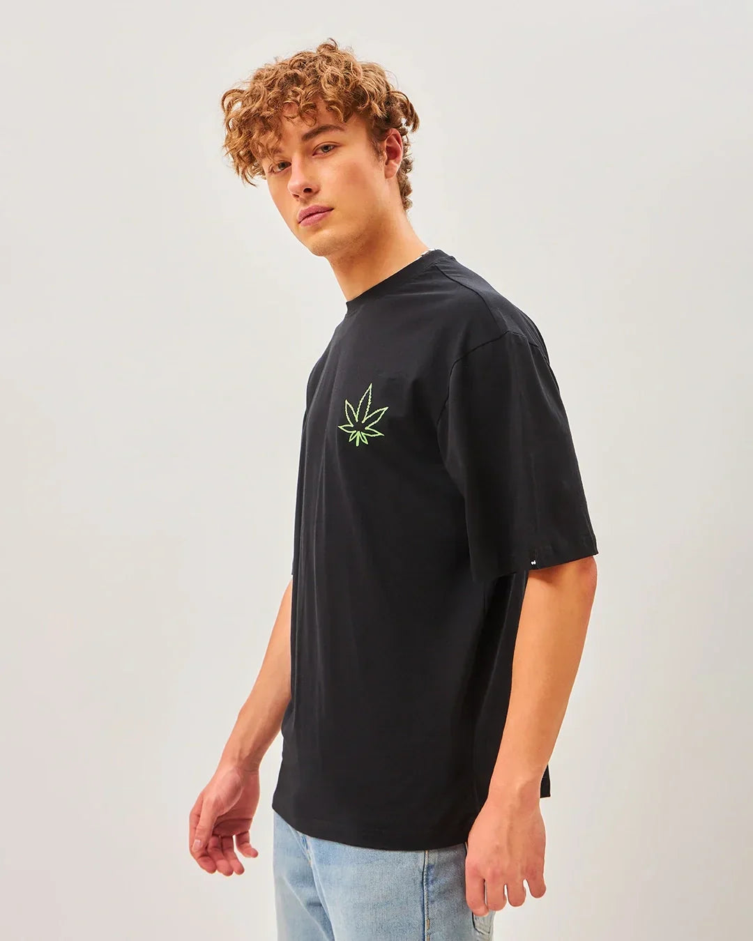 Men's Black Tripping Monkey Graphic Printed Oversized T-shirt